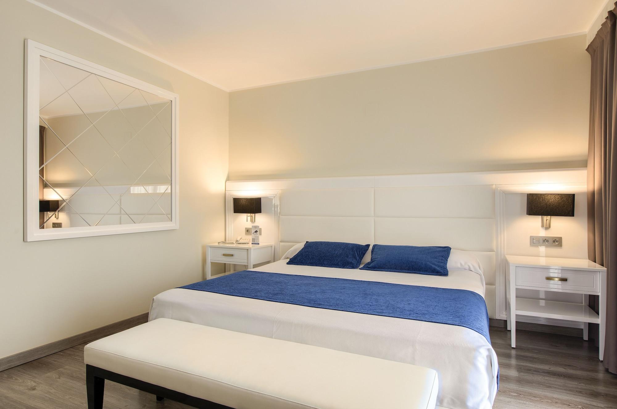 Hotel Benidorm East By Pierre & Vacances Экстерьер фото