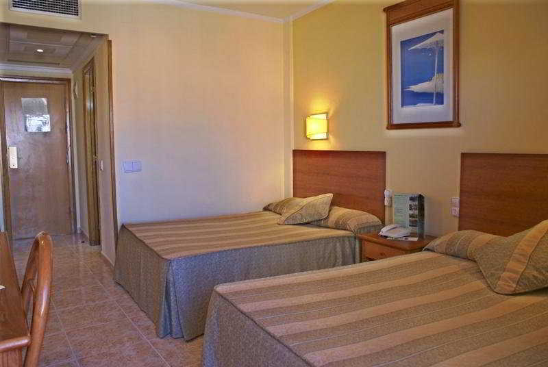 Hotel Benidorm East By Pierre & Vacances Экстерьер фото